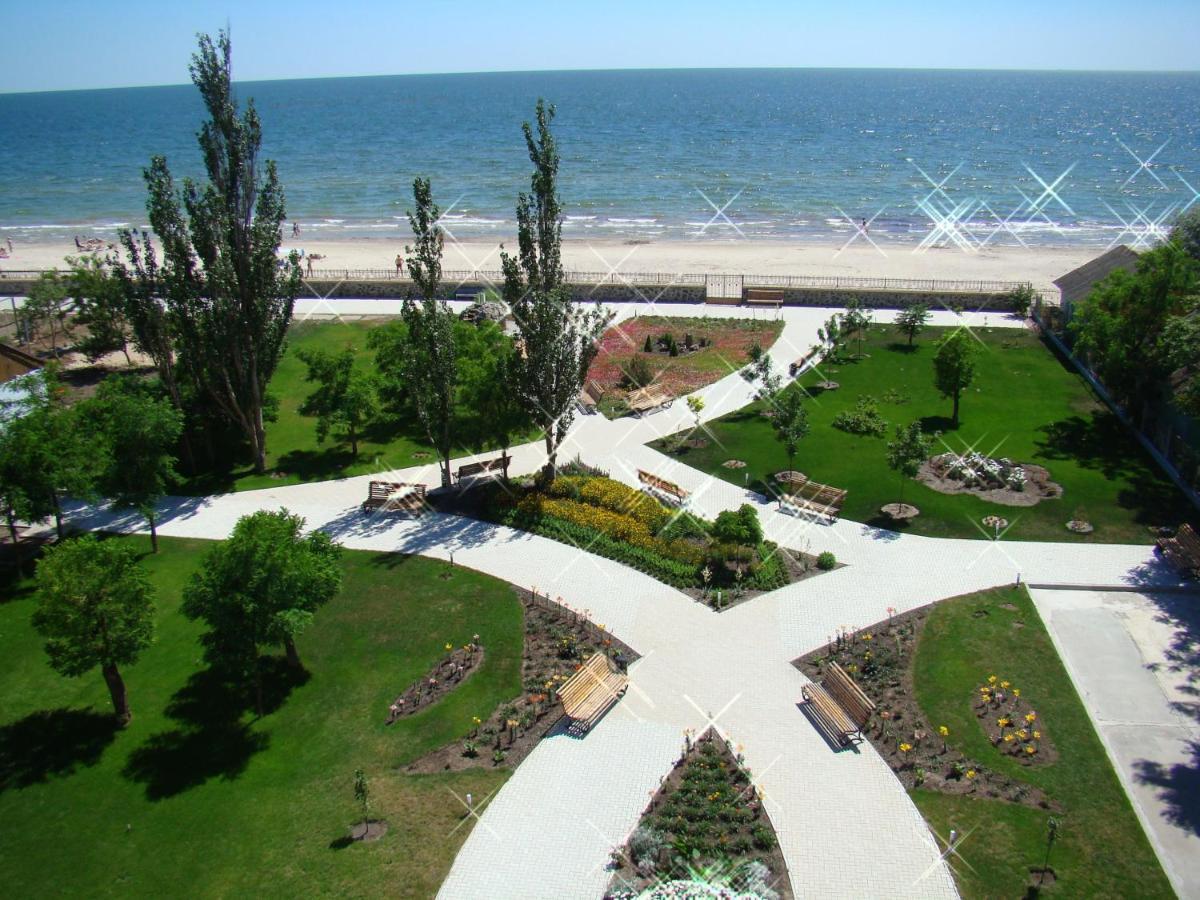 Отель Мелиоратор-Юг โคเบลโว ภายนอก รูปภาพ